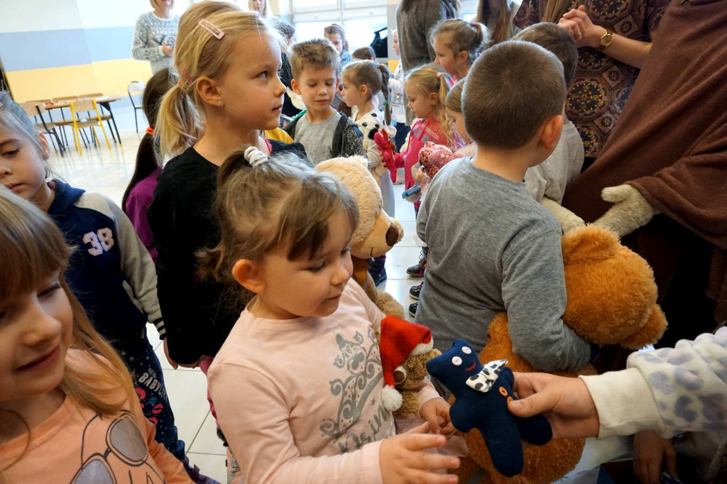 Zamość: Misie świętowały! Dzień Pluszowego Misia w SP nr3