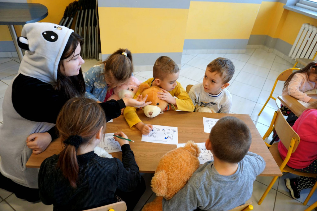 Zamość: Misie świętowały! Dzień Pluszowego Misia w SP nr3