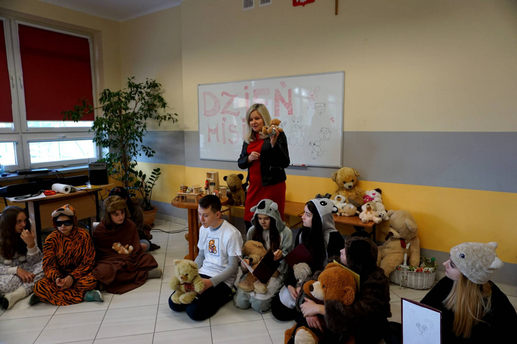 Zamość: Misie świętowały! Dzień Pluszowego Misia w SP nr3
