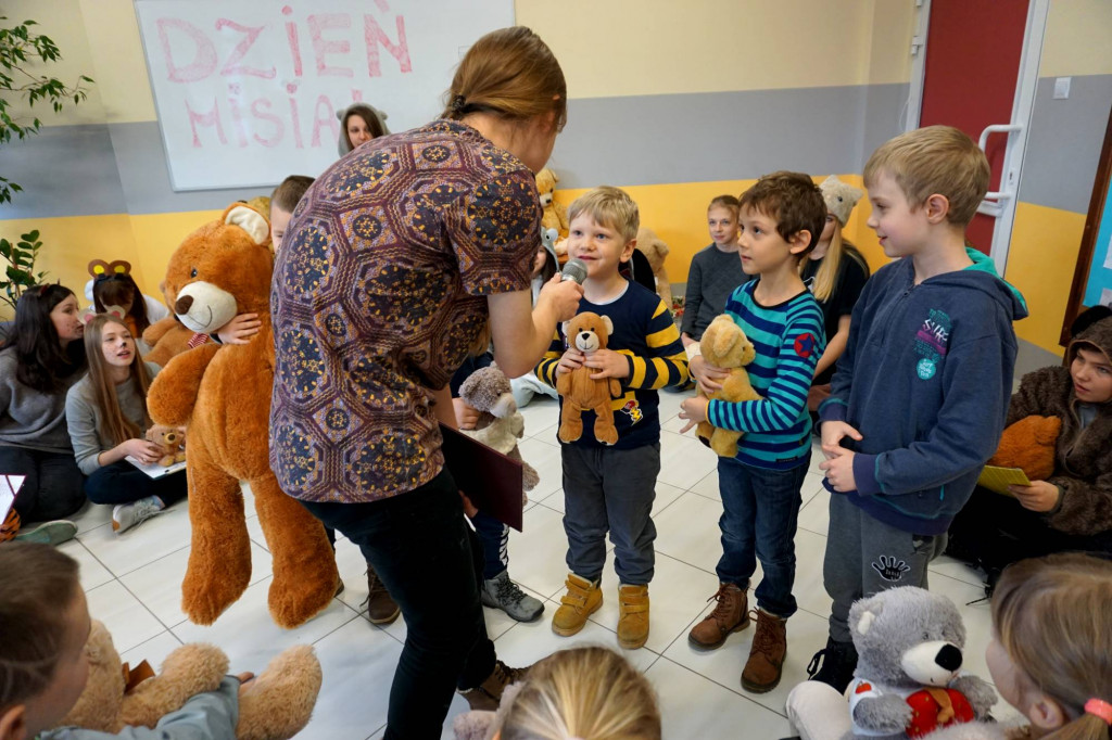 Zamość: Misie świętowały! Dzień Pluszowego Misia w SP nr3