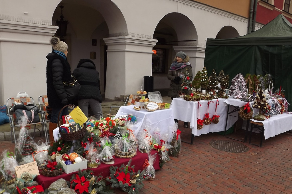 Zamość: Rozpoczął się jarmark świąteczny [FOTO]