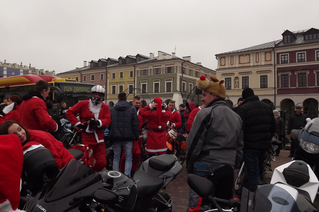 Zamość: Mikołaje na motorach na Kwadracie [FOTO]