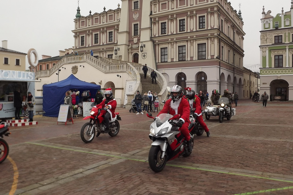 Zamość: Mikołaje na motorach na Kwadracie [FOTO]