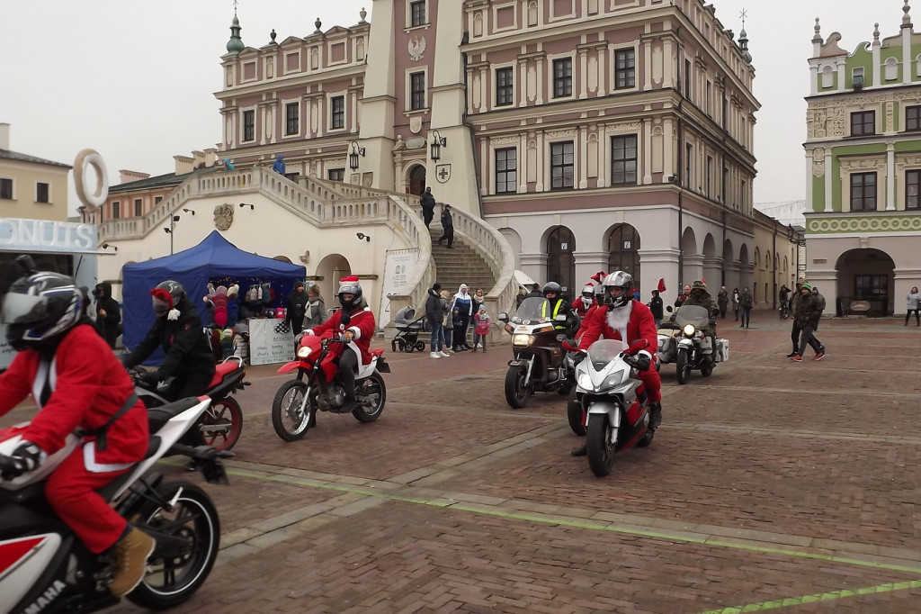 Zamość: Mikołaje na motorach na Kwadracie [FOTO]