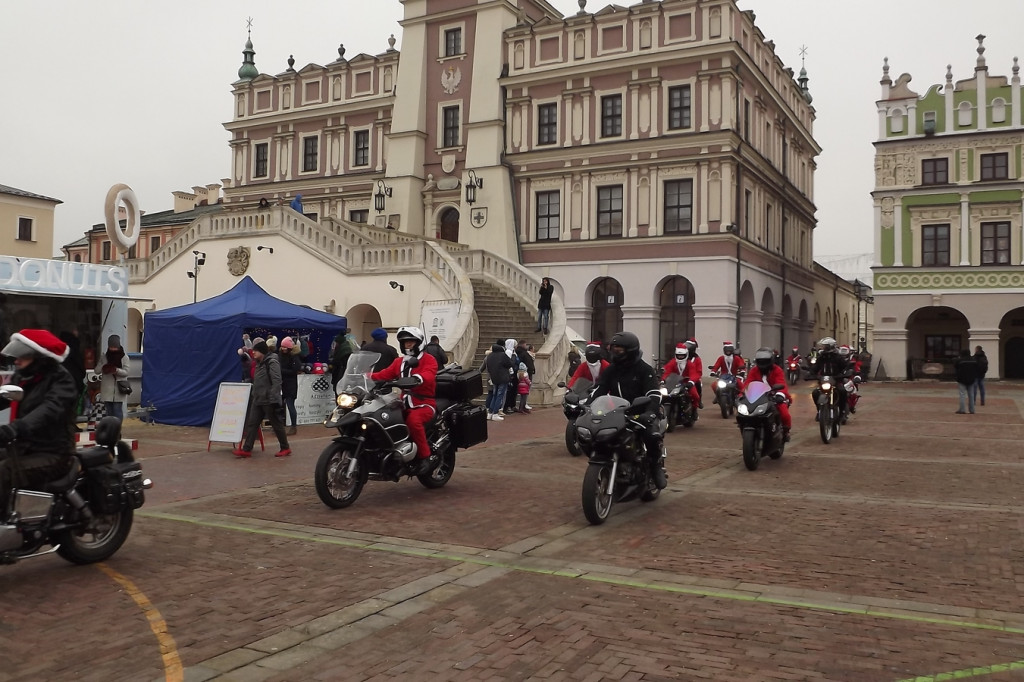 Zamość: Mikołaje na motorach na Kwadracie [FOTO]