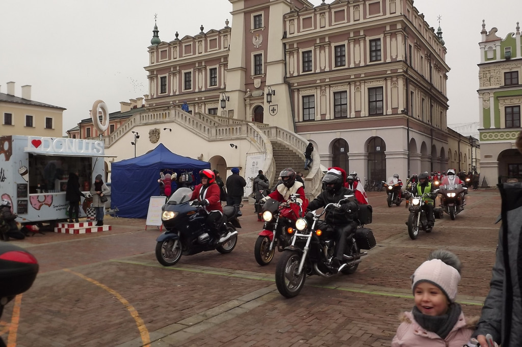 Zamość: Mikołaje na motorach na Kwadracie [FOTO]