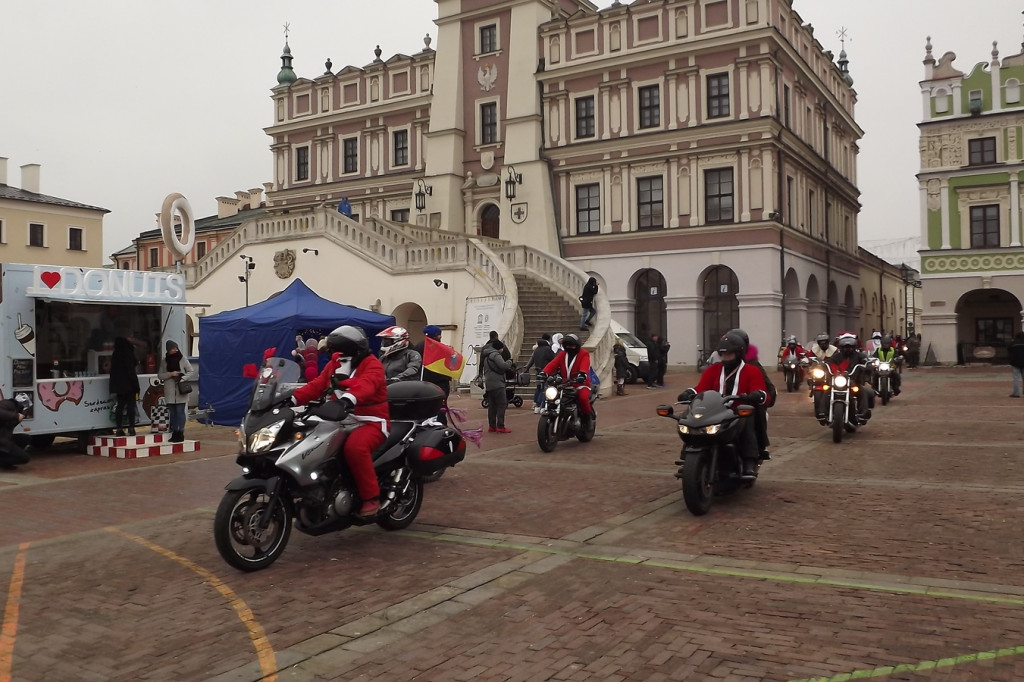 Zamość: Mikołaje na motorach na Kwadracie [FOTO]
