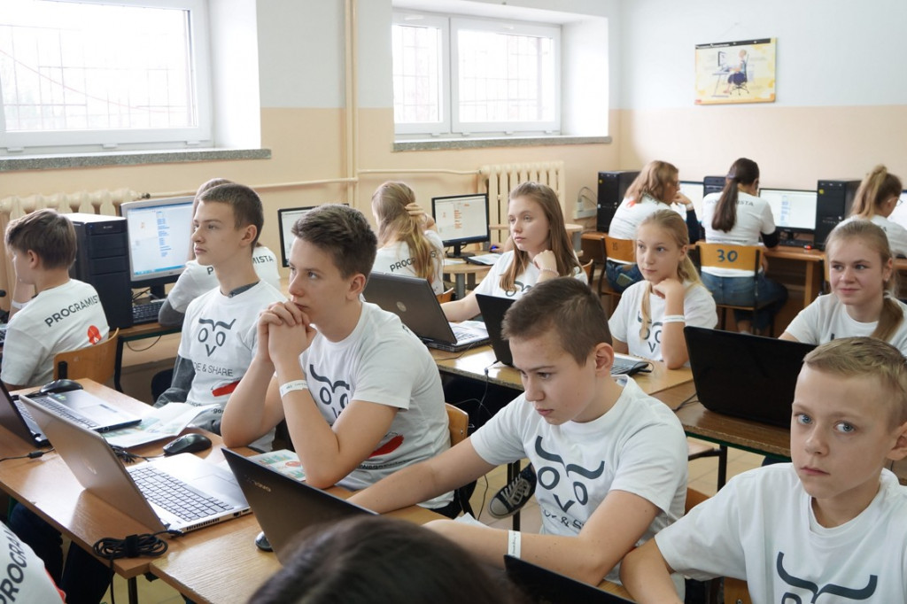 Zamość: Próbowali bić rekord Guinnesa w programowaniu
