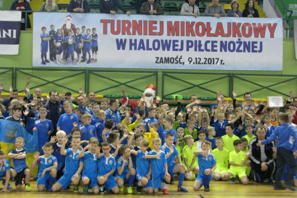Zamość: VII Mikołajkowy Turniej W Halowej Piłce Nożnej [FOTO][WYNIKI]