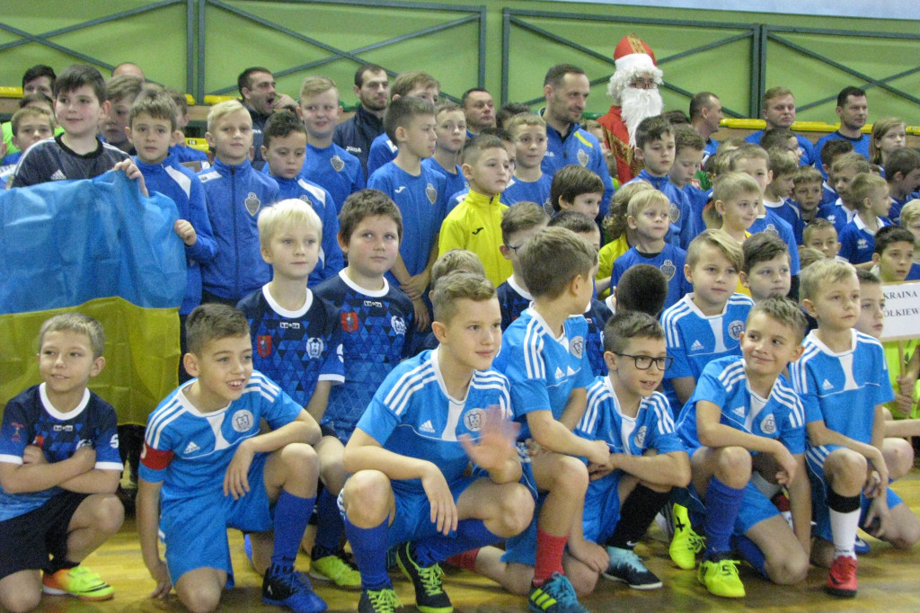 Zamość: VII Mikołajkowy Turniej W Halowej Piłce Nożnej [FOTO][WYNIKI]