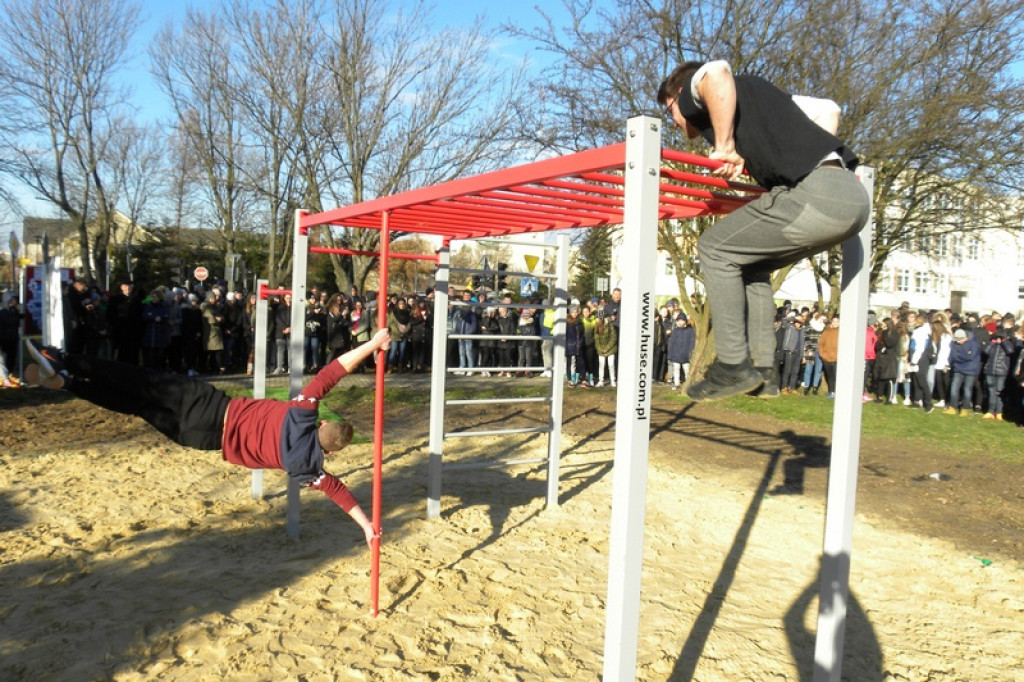Zamość: Sportowe wygibasy na skrzydłach przyjaźni