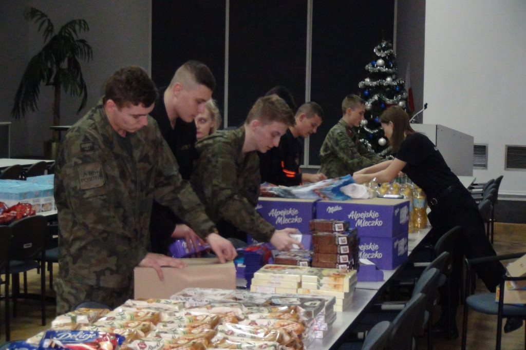 Zamość: Przygotowali paczki dla kombatantów [FOTO]