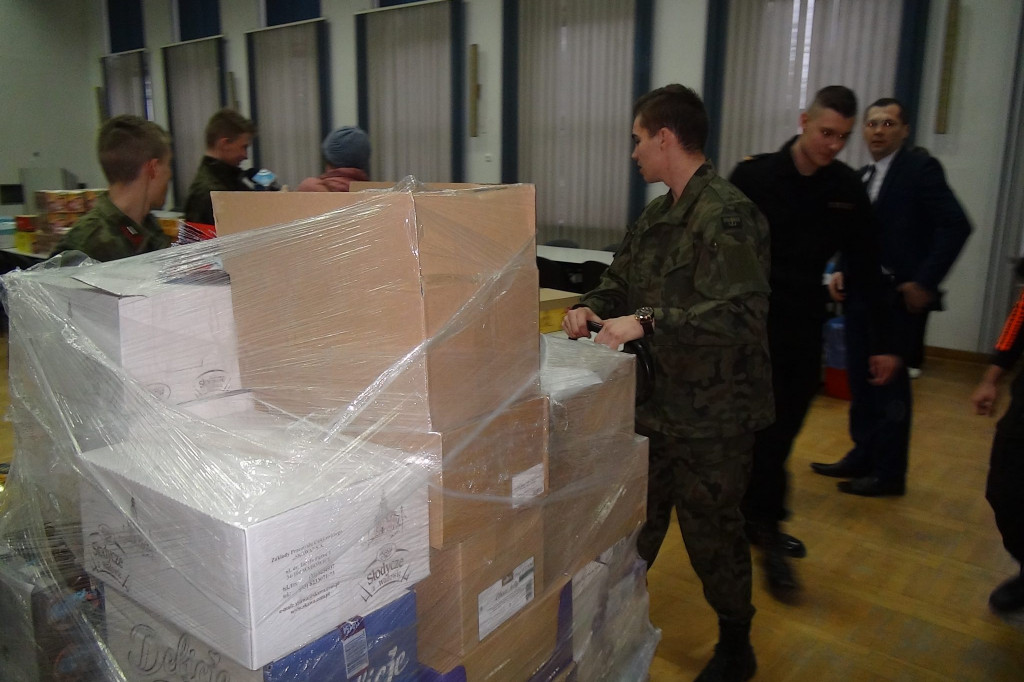Zamość: Przygotowali paczki dla kombatantów [FOTO]