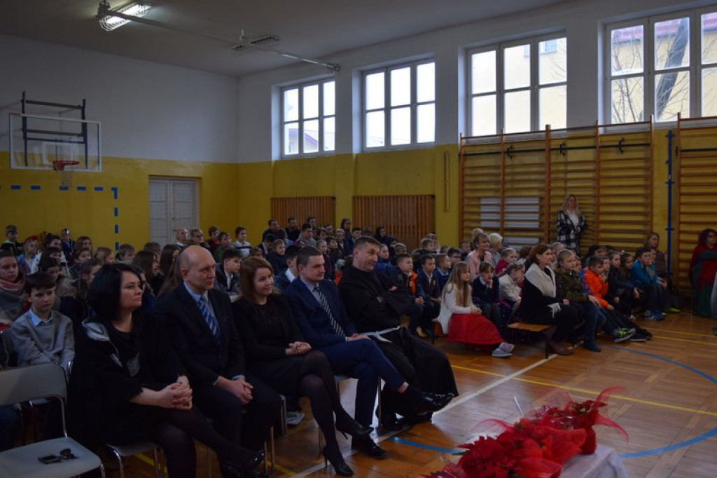 Zamość: Dzień Patrona w blasku świątecznych iluminacji
