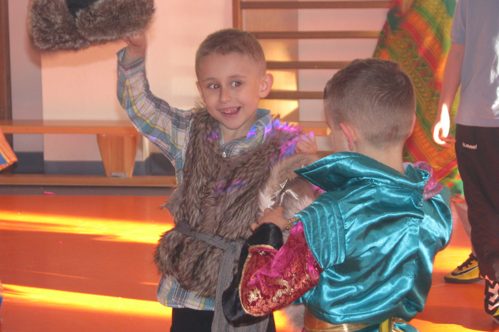 Zamość: Wielokulturowy Bal Karnawałowy w Smart School [FOTO]