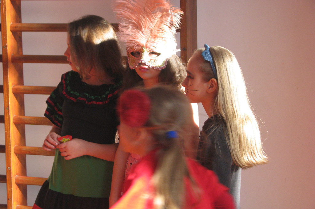 Zamość: Wielokulturowy Bal Karnawałowy w Smart School [FOTO]