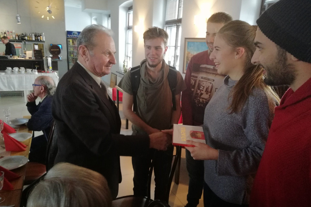 Zamość: Lekcja historii na Rynku Solnym