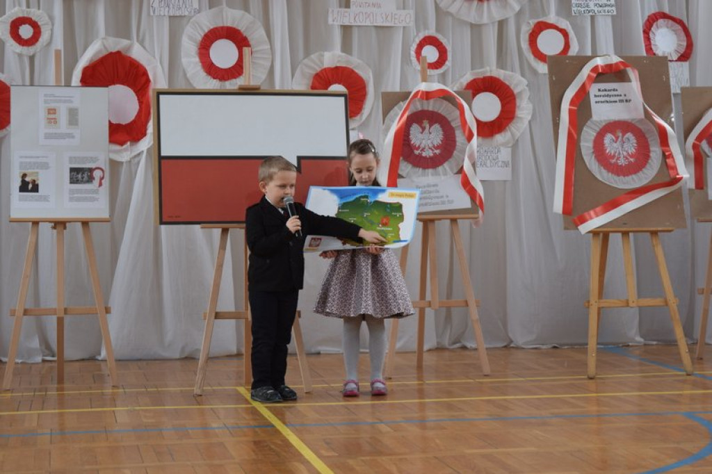 Zamość: Patriotyczny konkurs recytatorski dla zamojskich przedszkolaków w Siódemce