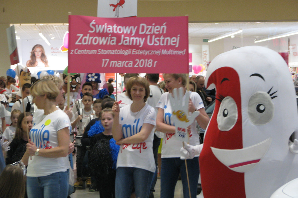 Zamość: Światowy Dzień Zdrowia Jamy Ustnej z Centrum Stomatologii Estetycznej Multimed [FOTO]