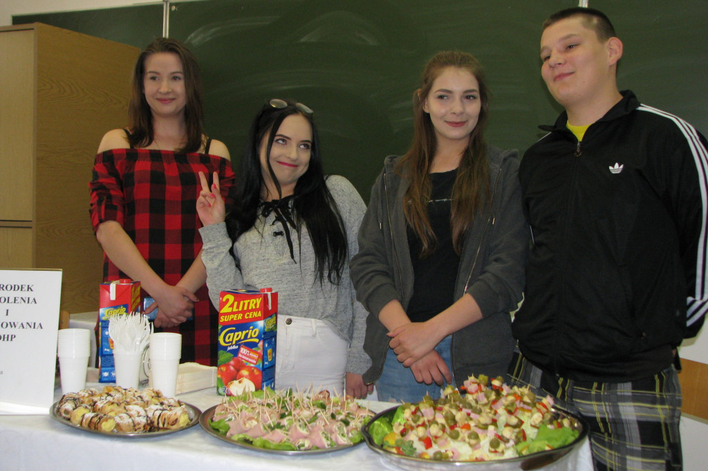 Zamość: VI Targi Edukacji i Pracy na WSHE [FOTO]