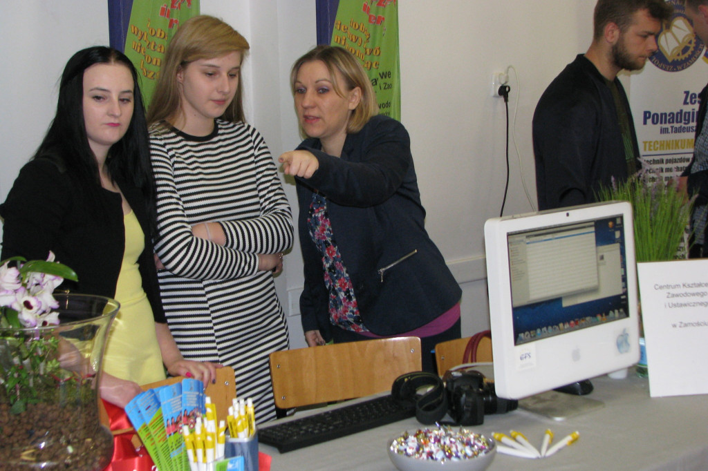 Zamość: VI Targi Edukacji i Pracy na WSHE [FOTO]