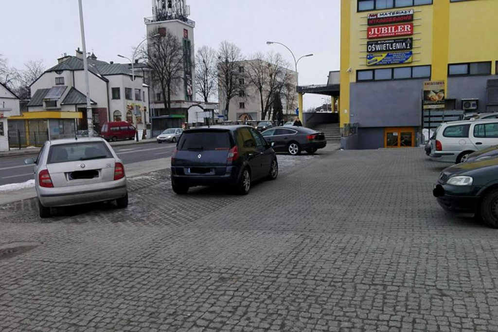 Zamość: Mistrzowie parkowania w obiektywie [FOTO]