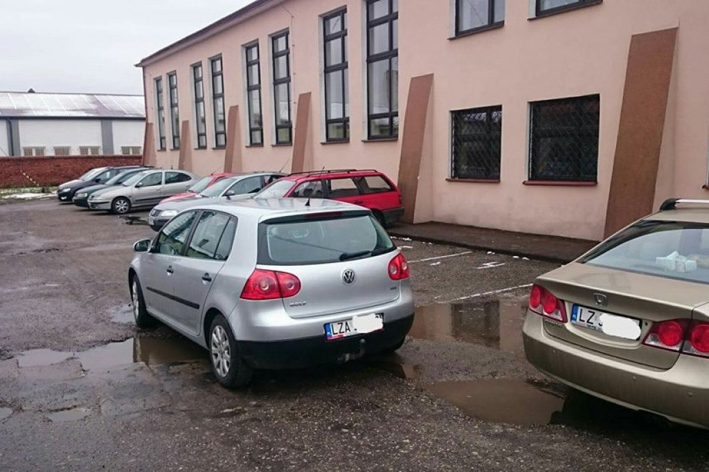 Zamość: Mistrzowie parkowania w obiektywie [FOTO]