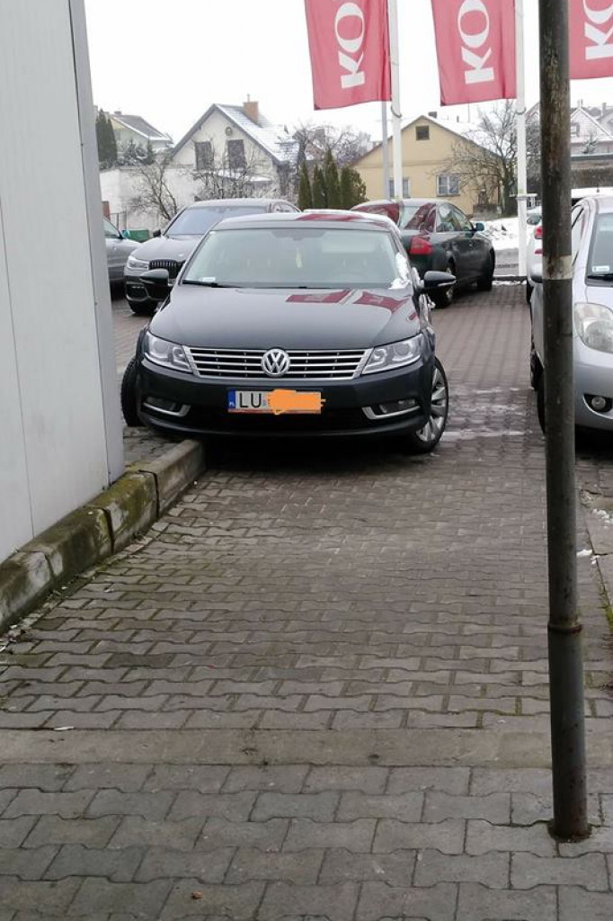 Zamość: Mistrzowie parkowania w obiektywie [FOTO]