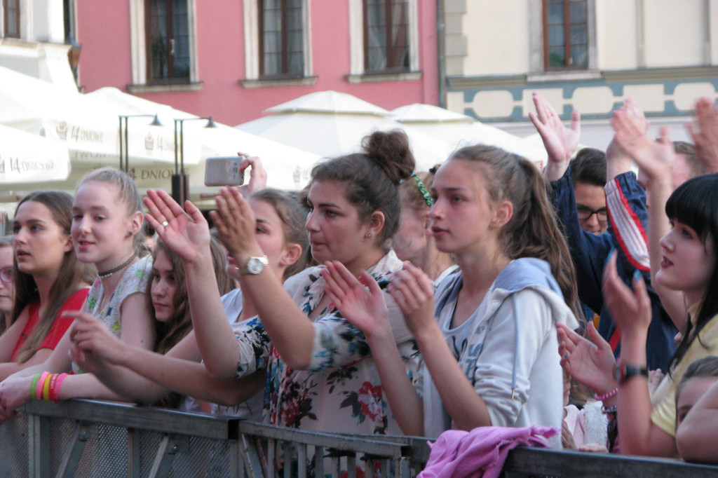 Zamość: Za nami koncert juwenaliowy. Wystąpili Jako Tako, MeGustar i Sarsa [FOTO]
