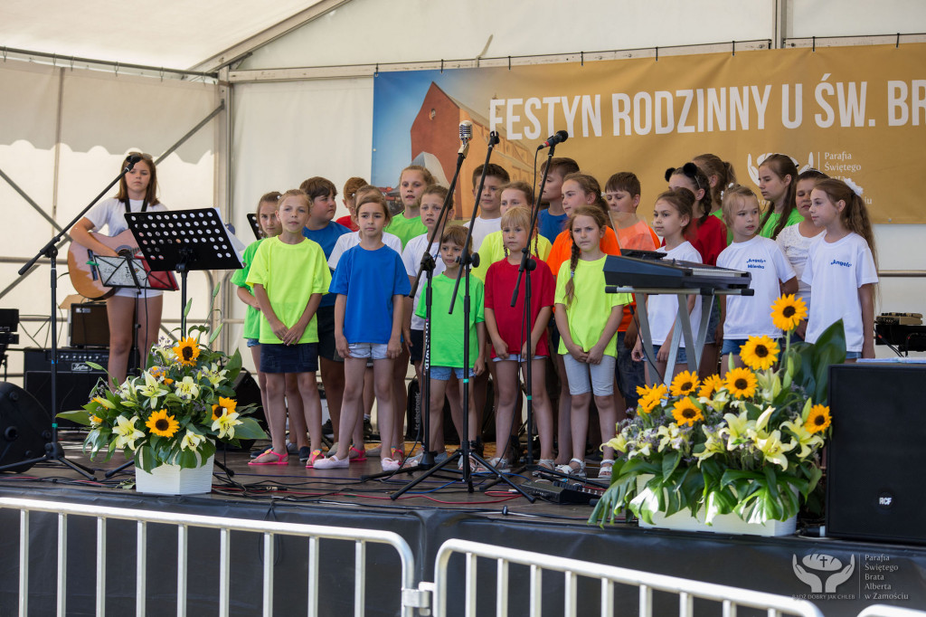 Zamość: Eleni wystąpiła na festynie u św. Brata Alberta [FOTO]