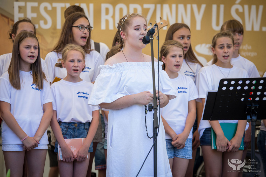 Zamość: Eleni wystąpiła na festynie u św. Brata Alberta [FOTO]