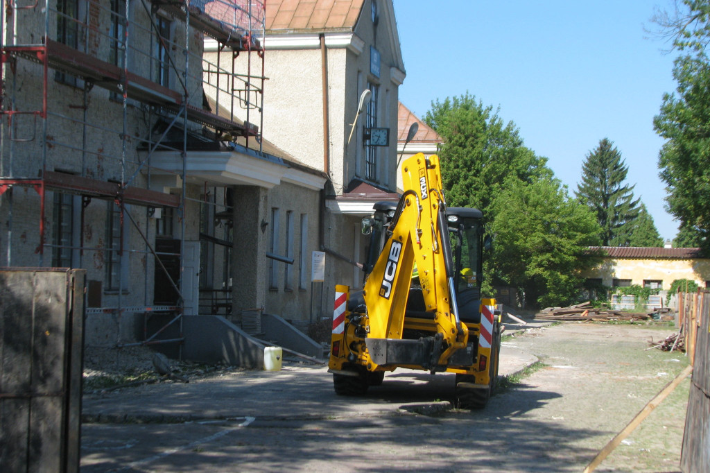 Zamość: Dworzec kolejowy zmienia oblicze [FOTO]