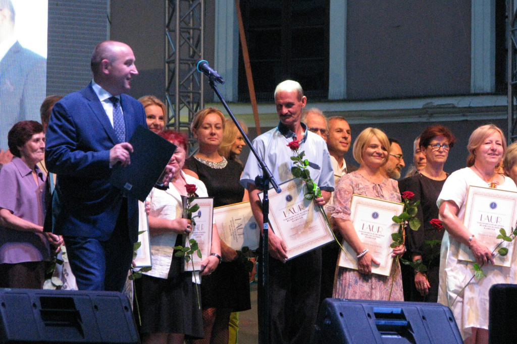Zamość: Gala 25-lecia Zespołu Szkół Społecznych [ FOTO]
