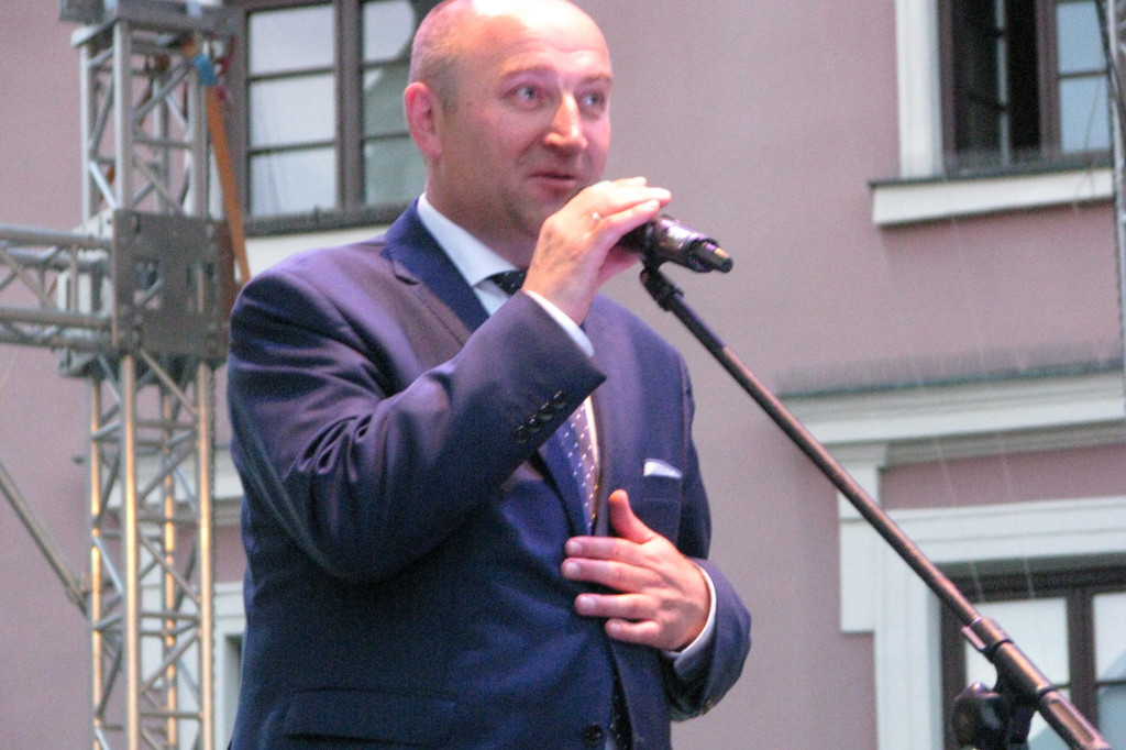 Zamość: Gala 25-lecia Zespołu Szkół Społecznych [ FOTO]