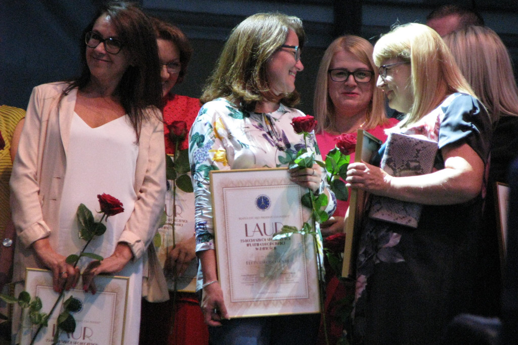 Zamość: Gala 25-lecia Zespołu Szkół Społecznych [ FOTO]