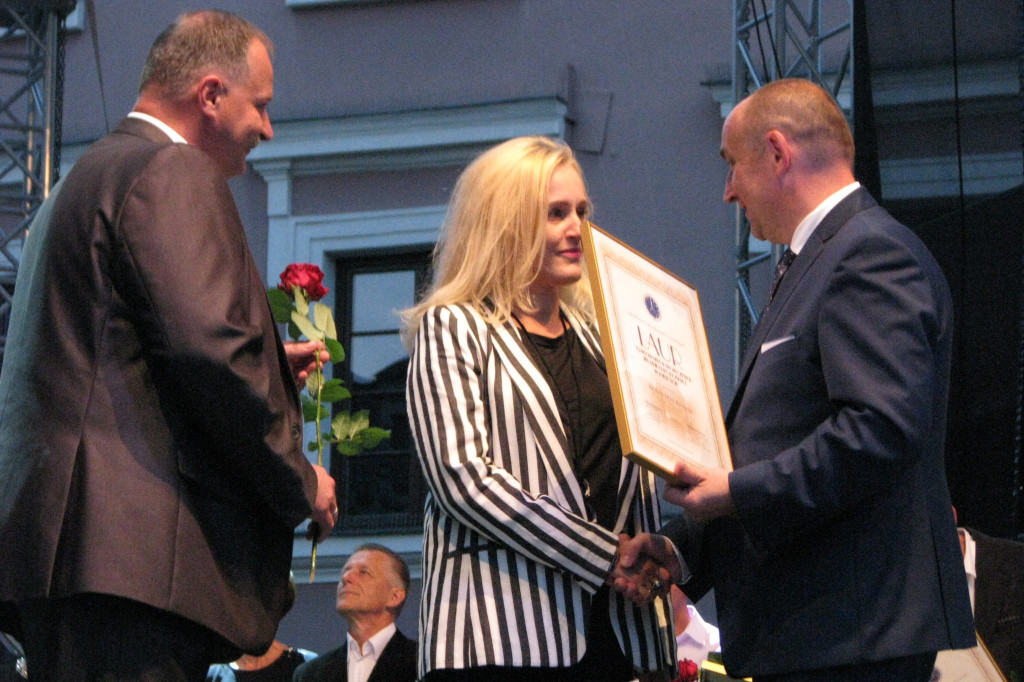 Zamość: Gala 25-lecia Zespołu Szkół Społecznych [ FOTO]