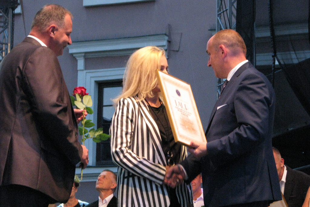 Zamość: Gala 25-lecia Zespołu Szkół Społecznych [ FOTO]