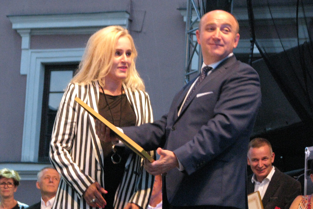 Zamość: Gala 25-lecia Zespołu Szkół Społecznych [ FOTO]