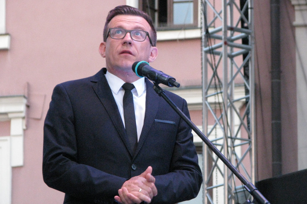 Zamość: Gala 25-lecia Zespołu Szkół Społecznych [ FOTO]