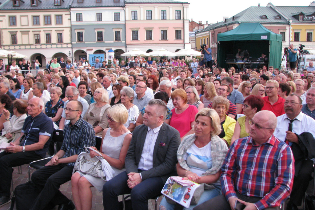 Zamość: Gala 25-lecia Zespołu Szkół Społecznych [ FOTO]