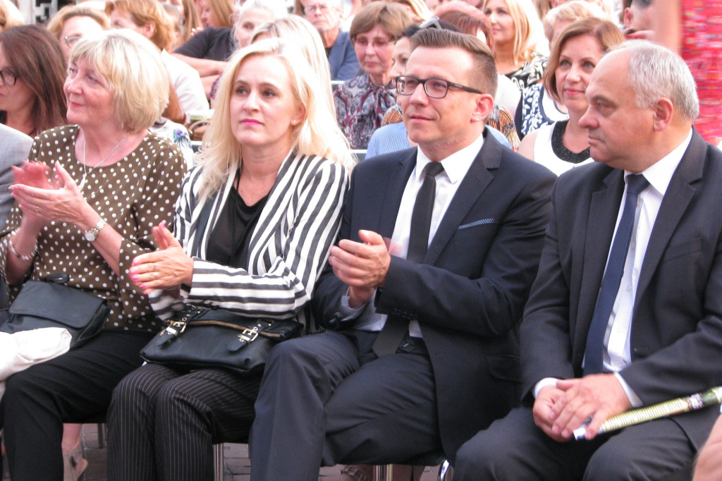 Zamość: Gala 25-lecia Zespołu Szkół Społecznych [ FOTO]