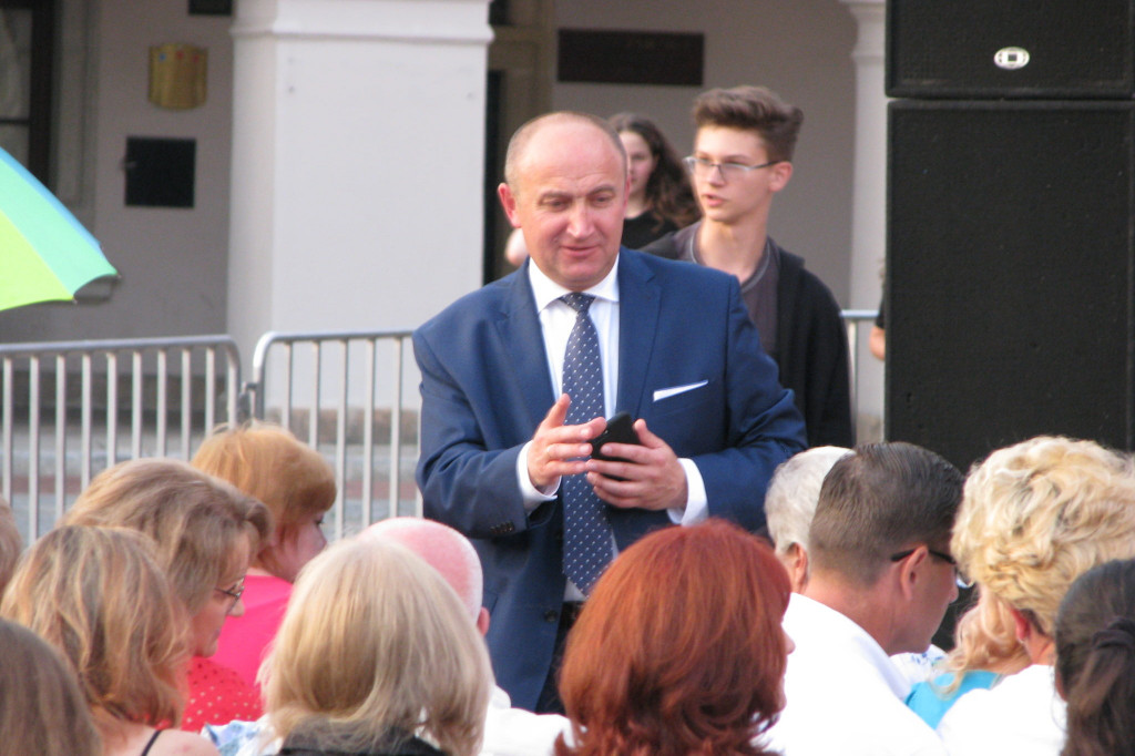 Zamość: Gala 25-lecia Zespołu Szkół Społecznych [ FOTO]