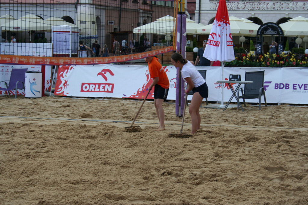 Zamość: Plaża Open z burzą w tle [FOTO]