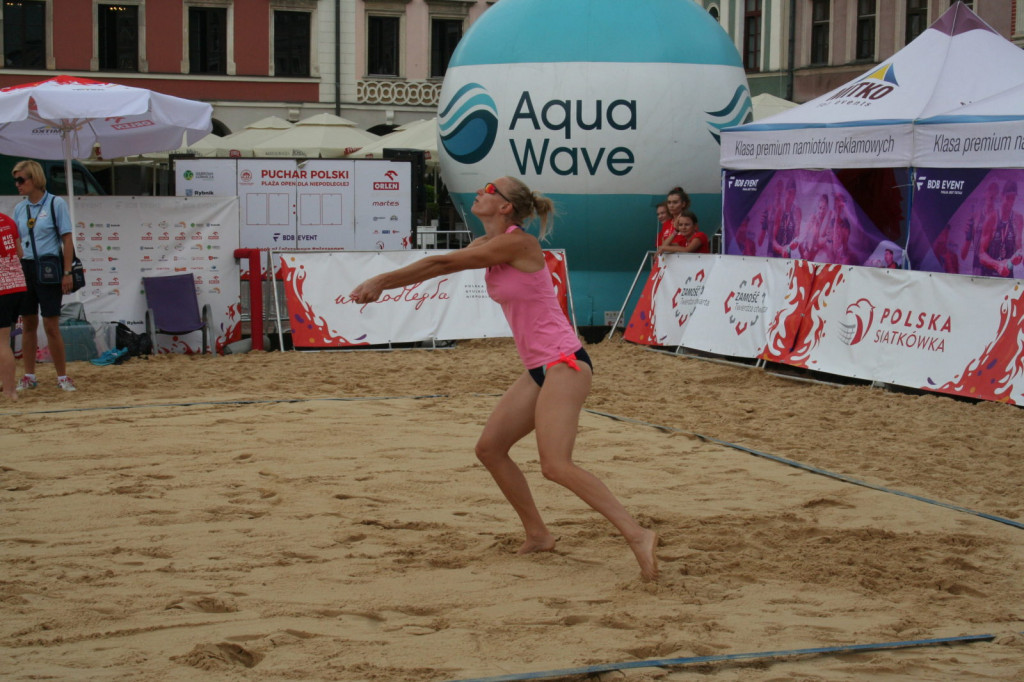 Zamość: Trwają Mistrzostwa Polski Kobiet i Mężczyzn w siatkówce plażowej [FOTO, PROGRAM]