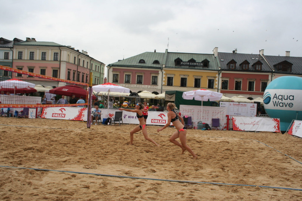 Zamość: Trwają Mistrzostwa Polski Kobiet i Mężczyzn w siatkówce plażowej [FOTO, PROGRAM]