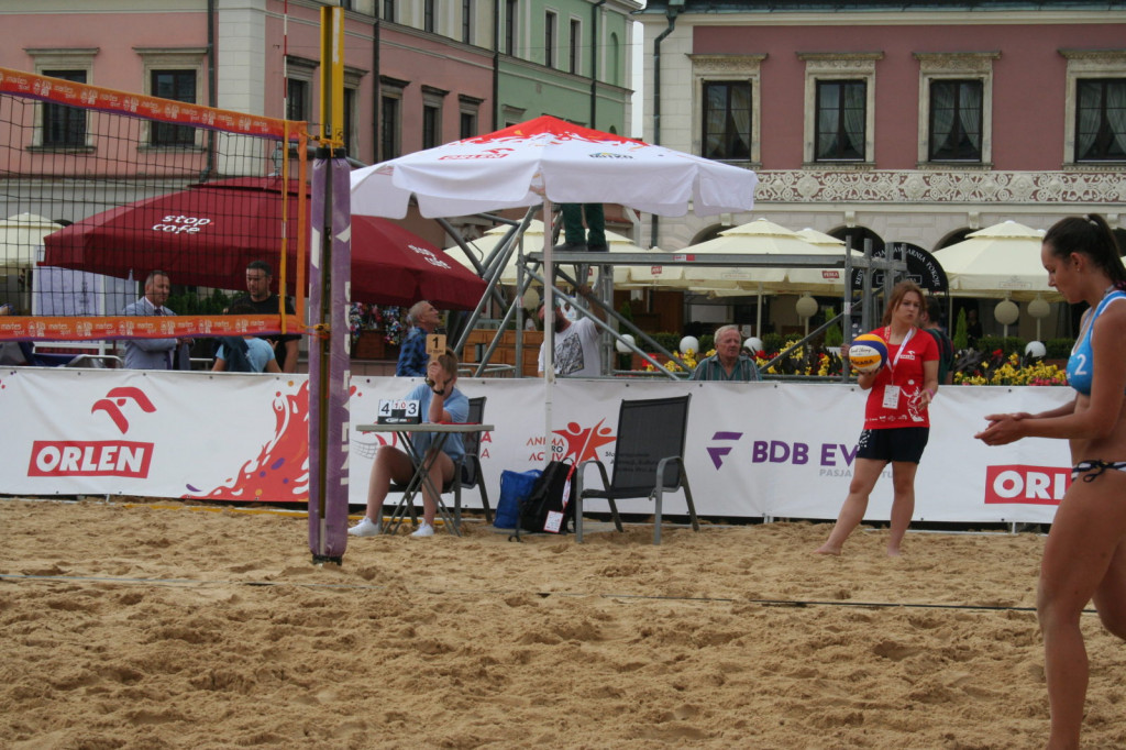 Zamość: Trwają Mistrzostwa Polski Kobiet i Mężczyzn w siatkówce plażowej [FOTO, PROGRAM]