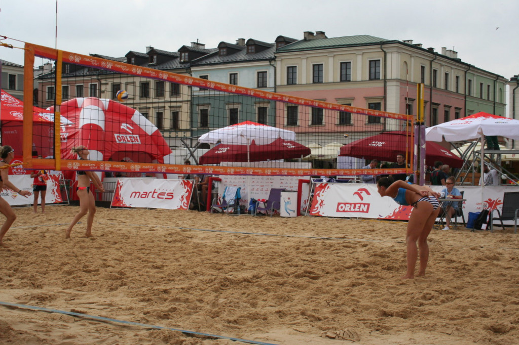 Zamość: Trwają Mistrzostwa Polski Kobiet i Mężczyzn w siatkówce plażowej [FOTO, PROGRAM]
