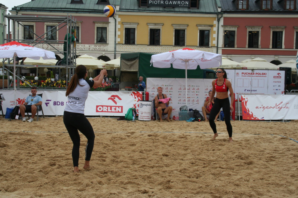 Zamość: Trwają Mistrzostwa Polski Kobiet i Mężczyzn w siatkówce plażowej [FOTO, PROGRAM]