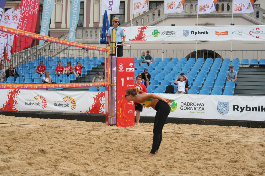 Zamość: Trwają Mistrzostwa Polski Kobiet i Mężczyzn w siatkówce plażowej [FOTO, PROGRAM]