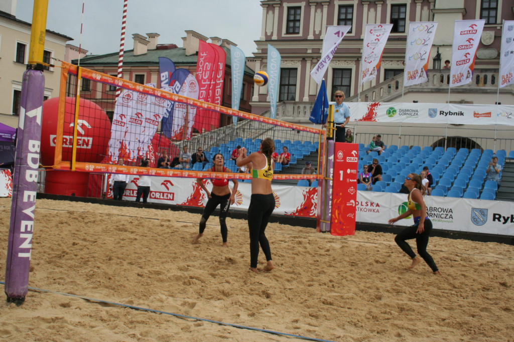 Zamość: Trwają Mistrzostwa Polski Kobiet i Mężczyzn w siatkówce plażowej [FOTO, PROGRAM]